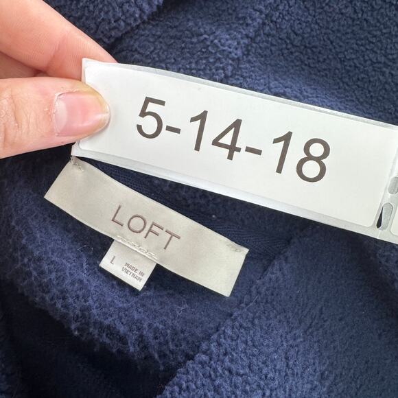 LOFT Sweater Womens Large Blue Cozy Funnel Neck Top‎ Fleece Cuffed Sleeves - Picture 4 of 9